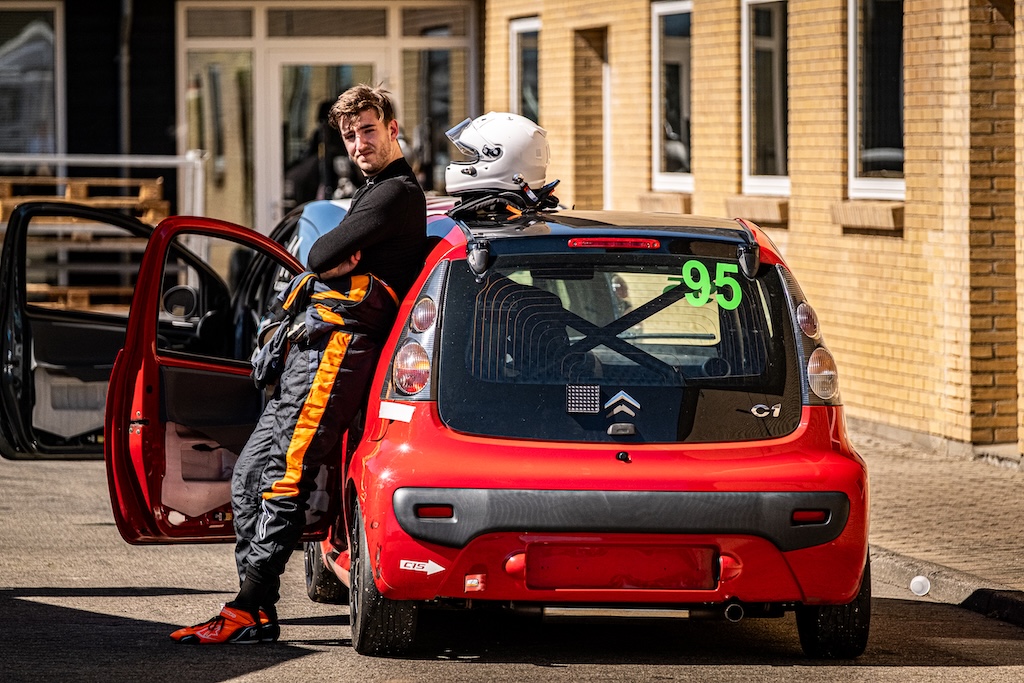 Fra byen til landet: C1-racerne er klar til Djursland.
(Foto: Grippo)